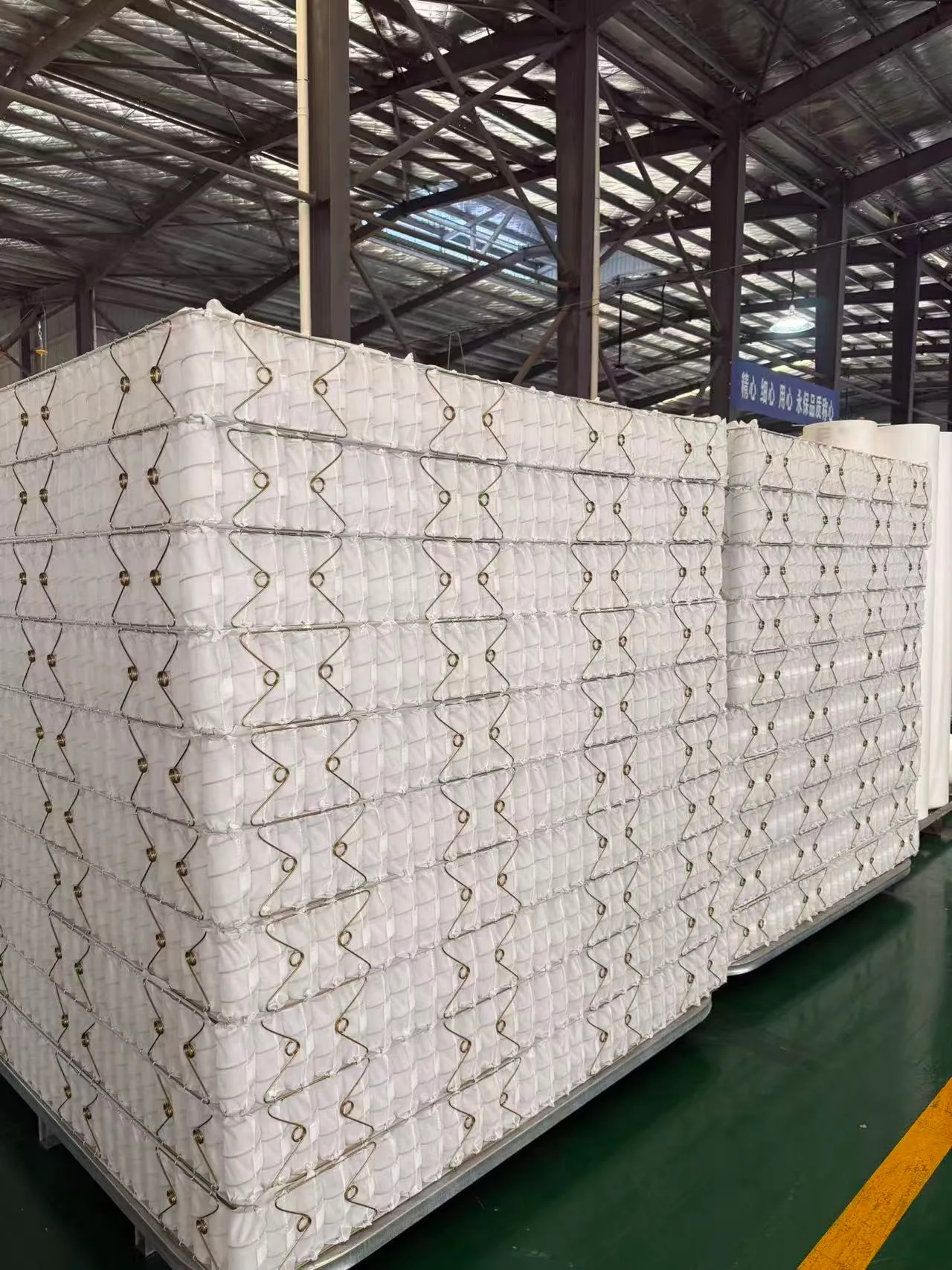 Stacked pocket spring units wrapped in nonwoven — Greatech manufacturing scale